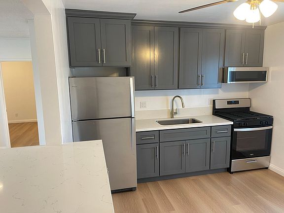 5th image of 4815 Persimmon Ave #37