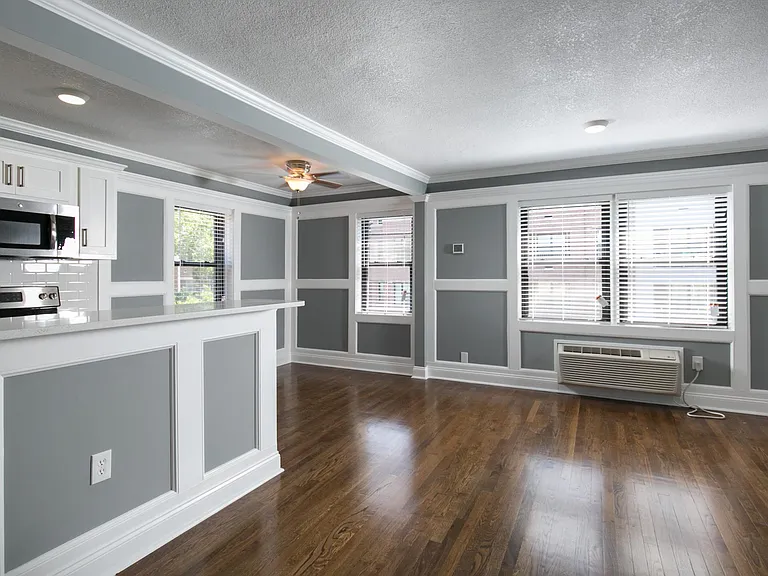 Plaza Terrace Apartments — Photo 7