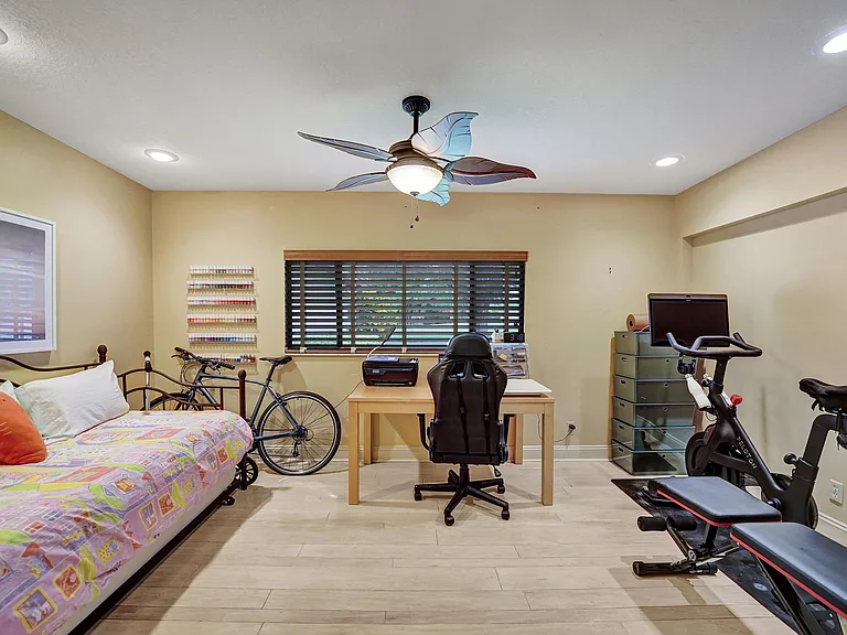 3501 Keyser Ave #59 — Photo 43