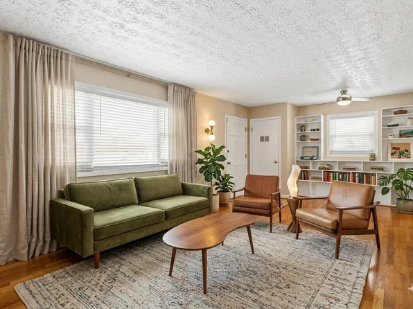 1916 Brynell Dr, Lexington, KY 40505