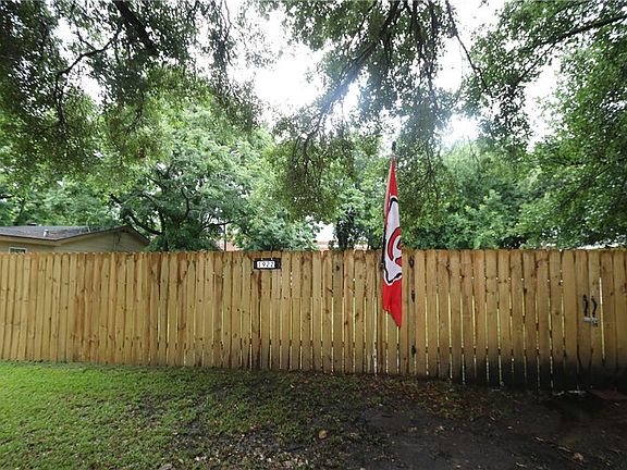4th image of 1922 Cooper Rd