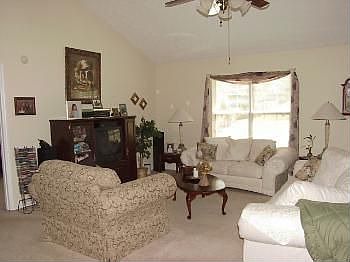2nd image of 503 Philadelphia Ln
