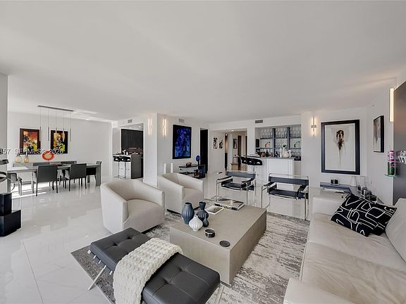 4th image of 3201 NE 183rd St APT 1806