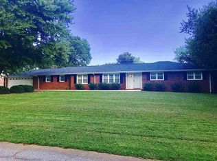 310 Lowndes Dr, Spartanburg, SC 29307