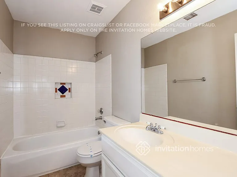 429 W Renee Dr — Photo 10