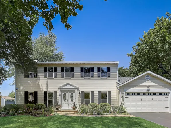 913 Muirhead Ave, Naperville, IL 60565