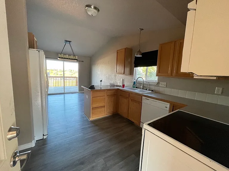 4917 S Pointe Dr — Photo 3