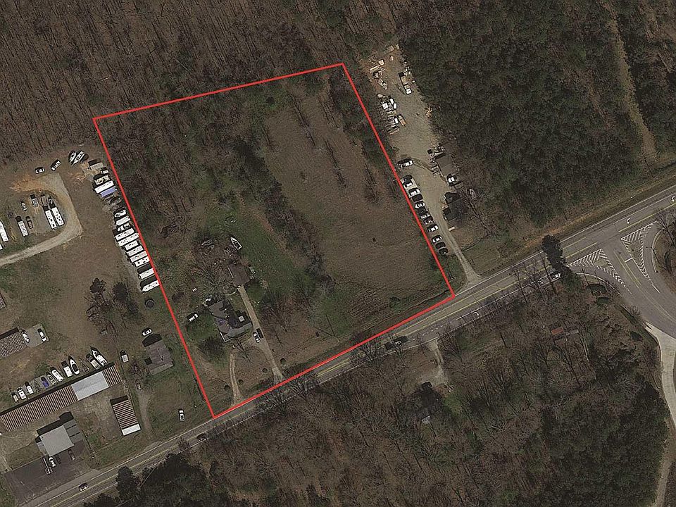 1st image of 960 Gainesville Hwy