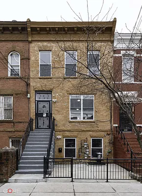 Rented by CORE | media 31