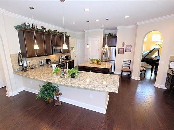 3rd image of 3110 Watermark Dr