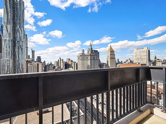 4th image of 333 Pearl St APT 27H