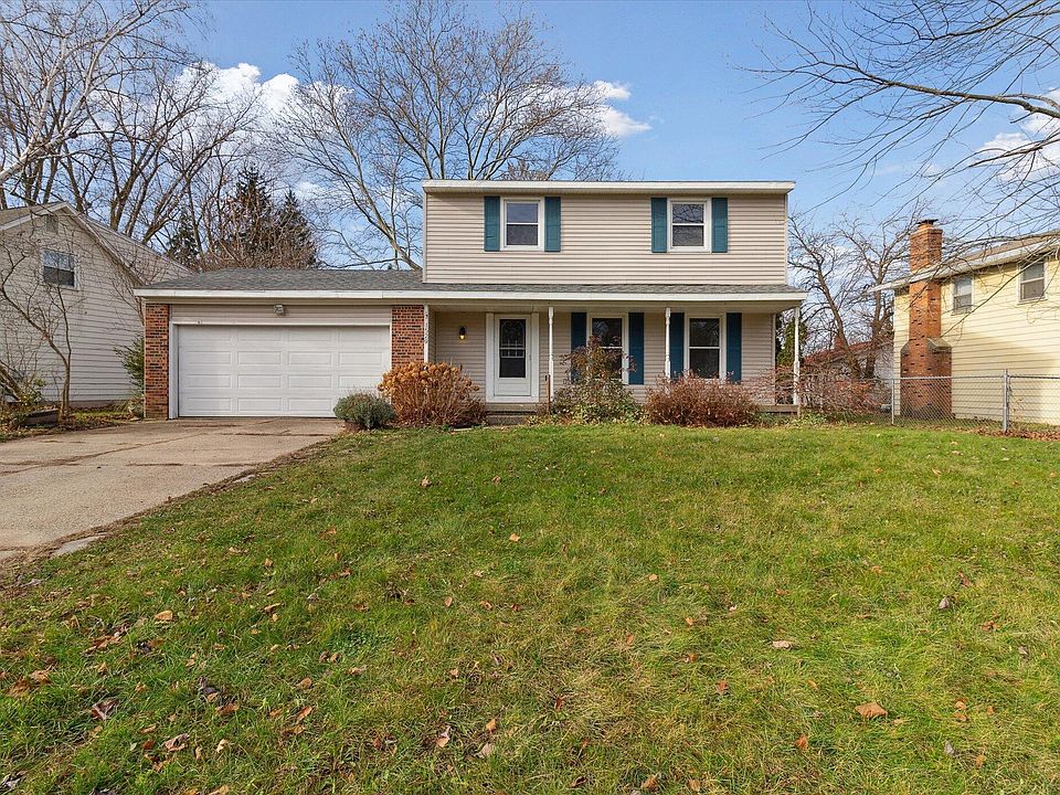 1st image of 1529 Morewood Dr SE