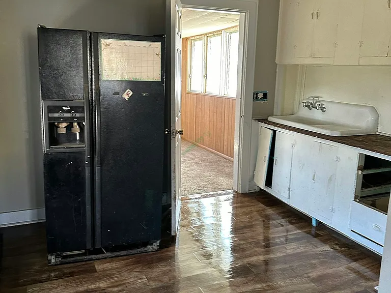 1418 W Butler St — Photo 3