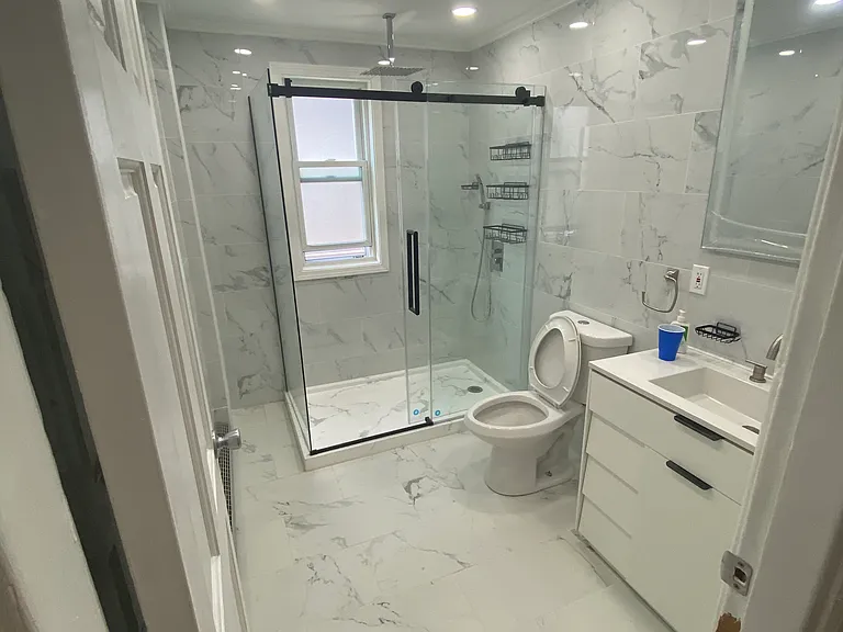 132 Russell St #1 — Photo 6