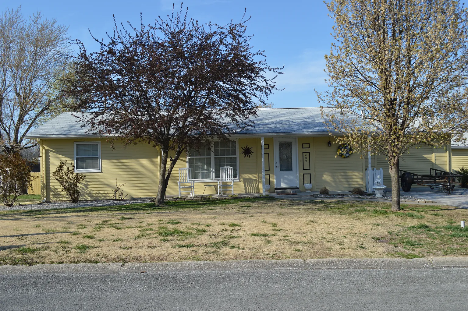 309 Edna Ln photo 1