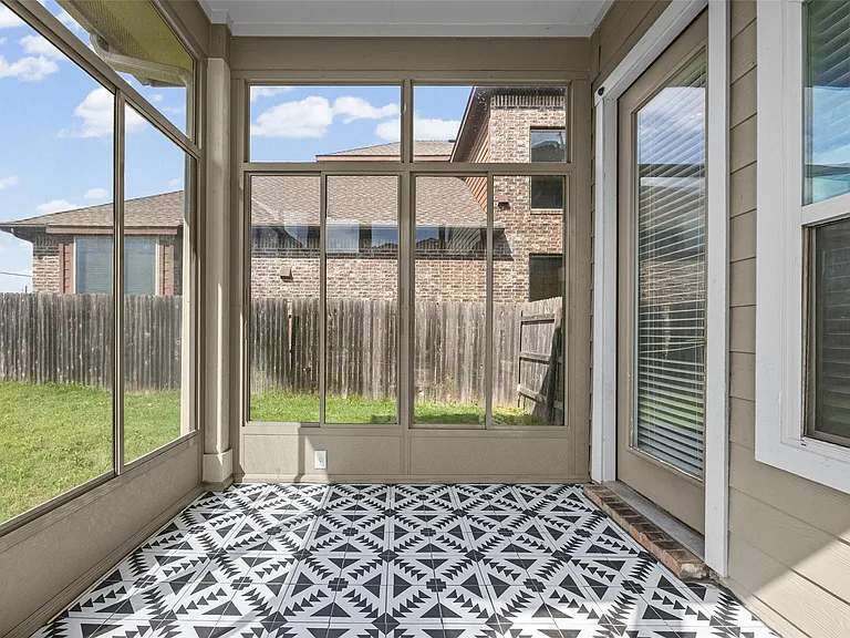 17401 Silent Harbor Loop — Photo 35