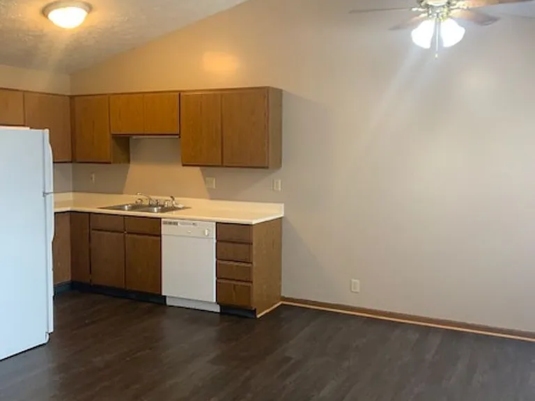 The Crossings Apartments — Photo 26