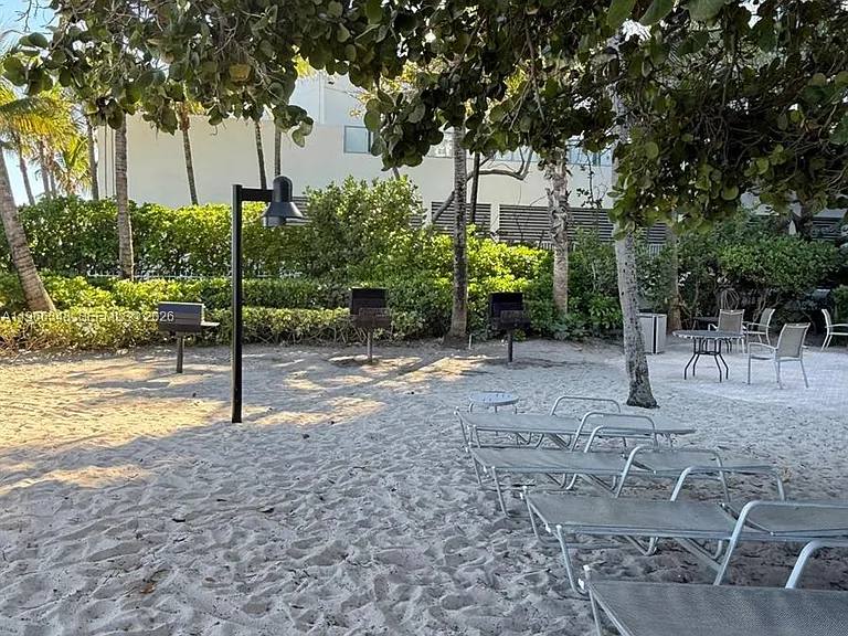 3001 S Ocean Dr #107 — Photo 24