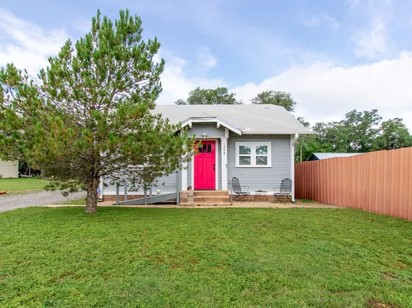 1804 S Oak St, Brady, TX 76825