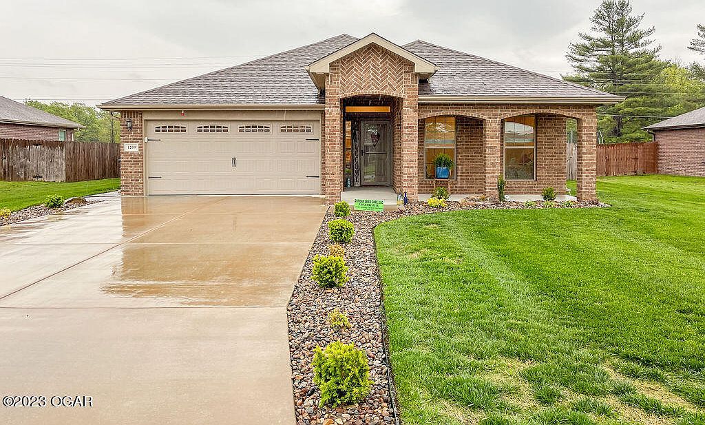 1209 E Par Cir, Neosho, MO 64850 Zillow