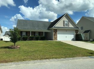 207 Ranier Dr, Raeford, NC 28376