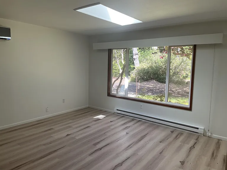 9540 SE Cedar St — Photo 13