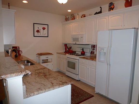 2nd image of 14 Ellis Ave APT 2