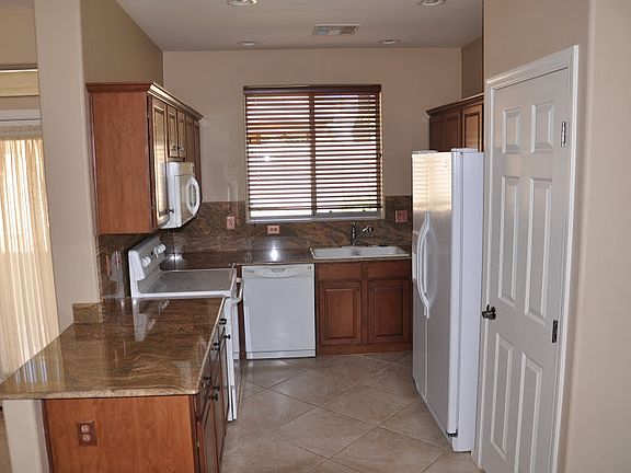 4th image of 4360 E Lexington Ave