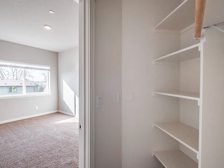 4125 Market St NE — Photo 15