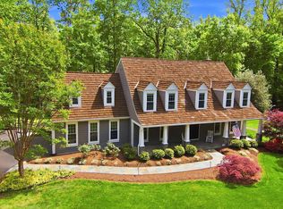 7211 Laketree Dr, Fairfax Station, VA 22039