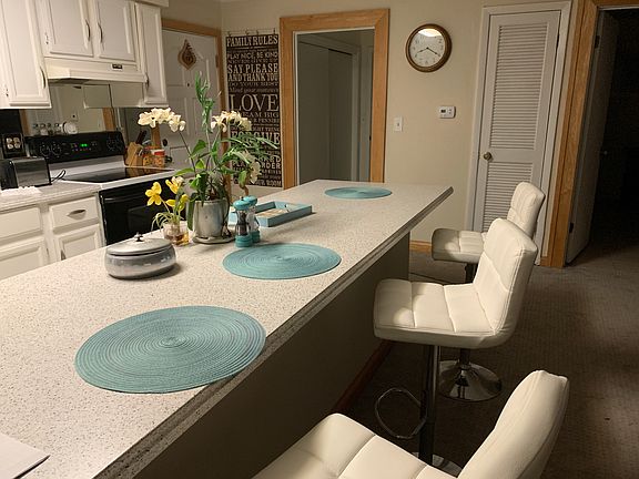 12 foot island in kitchen
