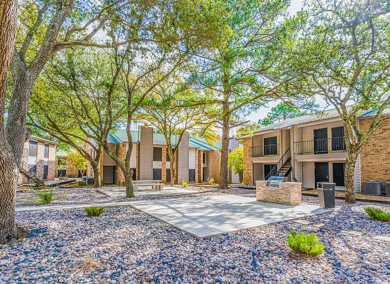Athena Garden Apartments — Photo 18
