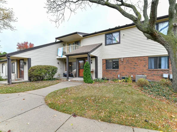 3735 West Loomis ROAD, Greenfield, WI 53221