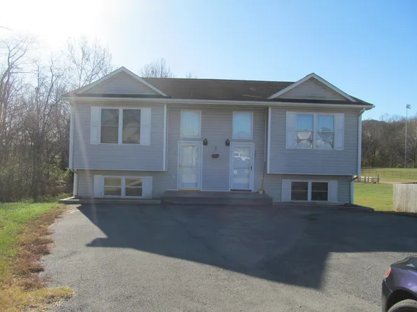 105 & 107 Tinker Mill Rd, Daleville, VA 24083