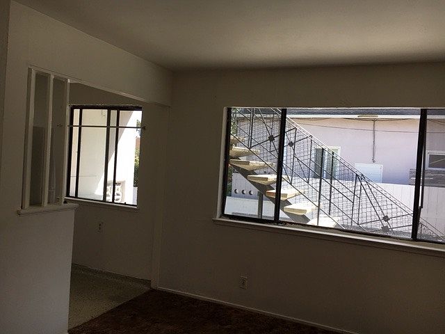 1st image of 220 S Idaho St