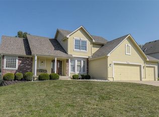 408 SW Seagull St, Lees Summit, MO 64082
