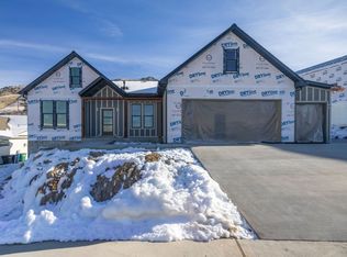 304 N Sherwood Dr, Providence, UT 84332
