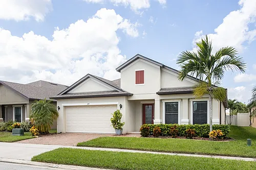 4105 Harvest Cir Photo 1