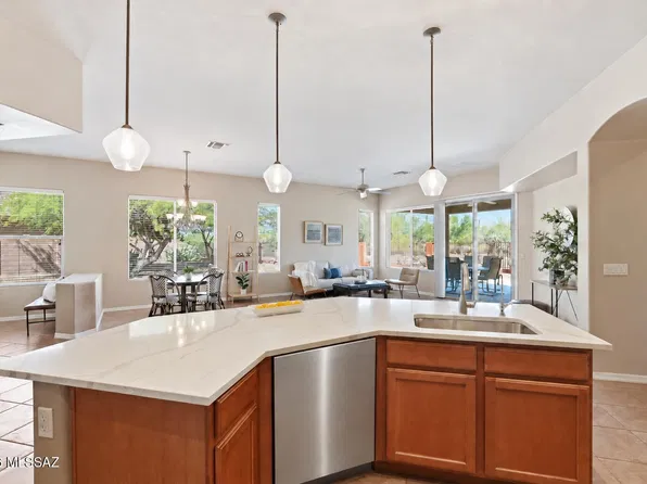 12771 N New Reflection Dr, Marana, AZ 85658