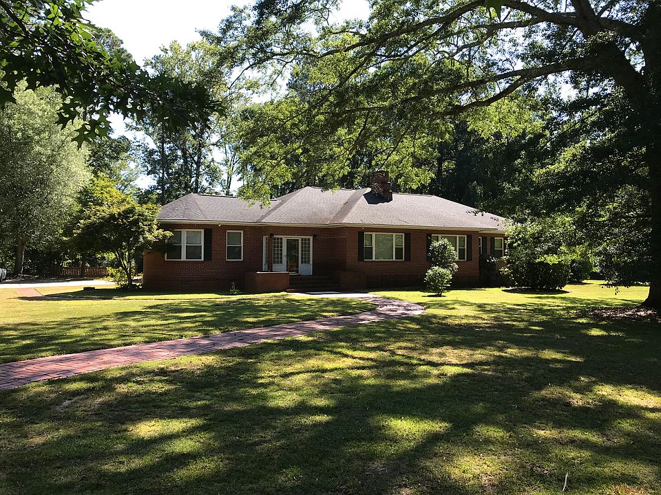 Maple Drive view