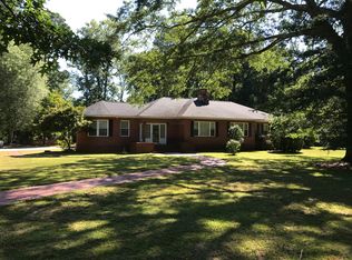 906 Maple Dr, Griffin, GA 30224