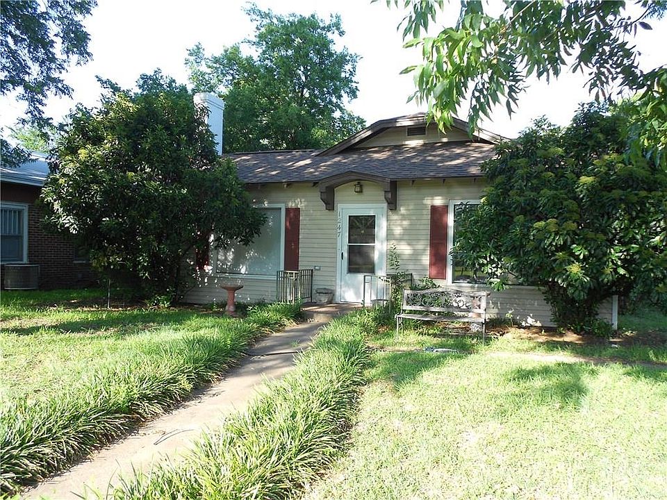 1st image of 1247 Vine St