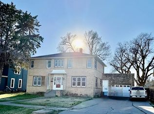620 N Fossil St, Russell, KS 67665