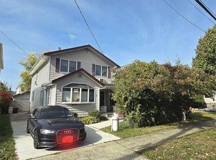 8530 261st St, Floral Park, NY