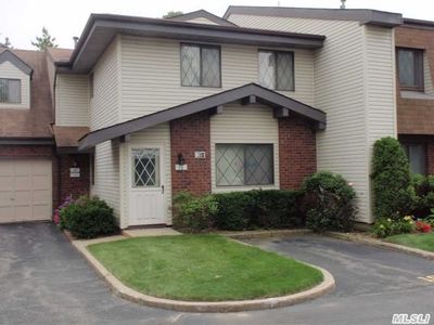 16 Cambridge Dr W #16, Copiague, NY, 11726