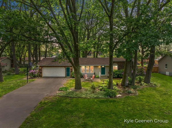 69 Cheyenne Ave, Holland, MI 49424