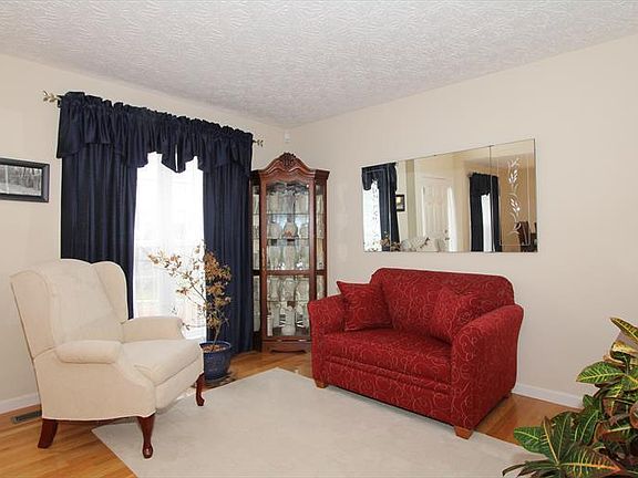 4th image of 1167 Thornberry Ct