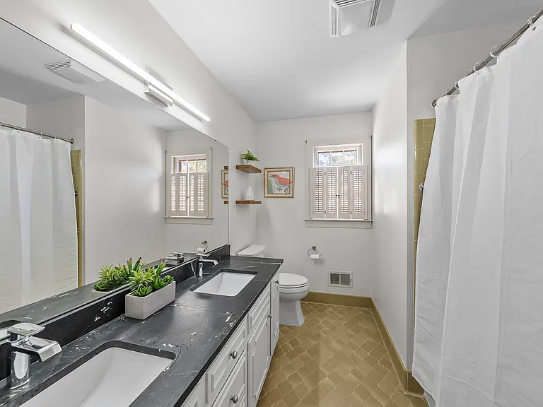 2808 Glen Burnie Dr — Photo 15
