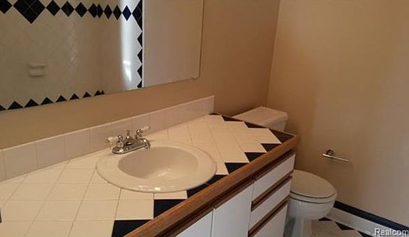 30284 Bathroom.ashx