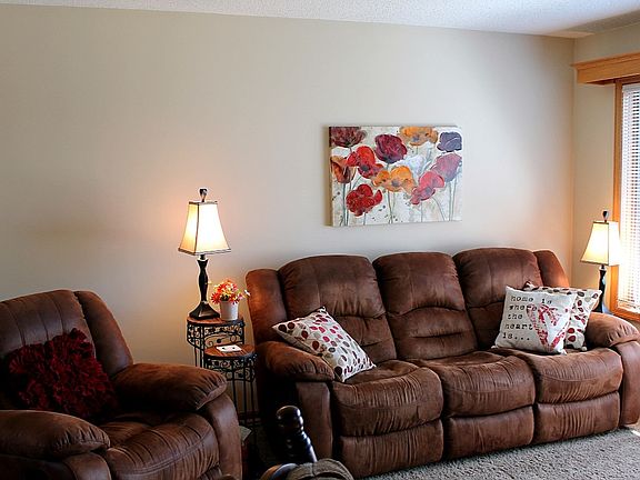 Main Level Living Rm